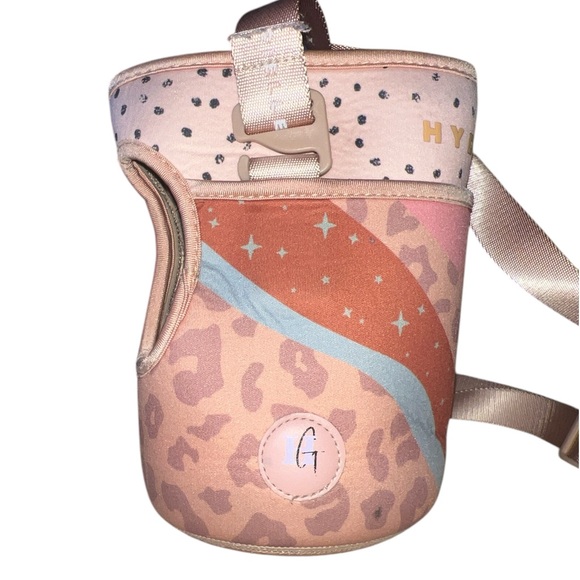 DISCONTINUED - HydroJug x Holley Gabrielle Sleeve - Picture 3 of 6